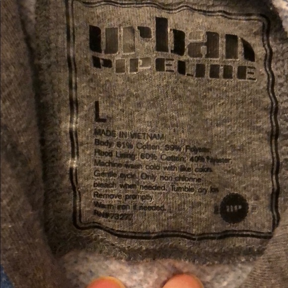 Bundle of 2 Urban Pipeline hoodies - Picture 4 of 6
